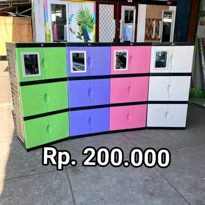 Lemari 3 susun pxton + cermin